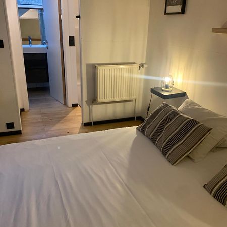 Froissart Studio Apartment Chimay Bagian luar foto